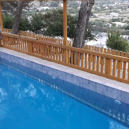 Hallall Food Otel Shkodër